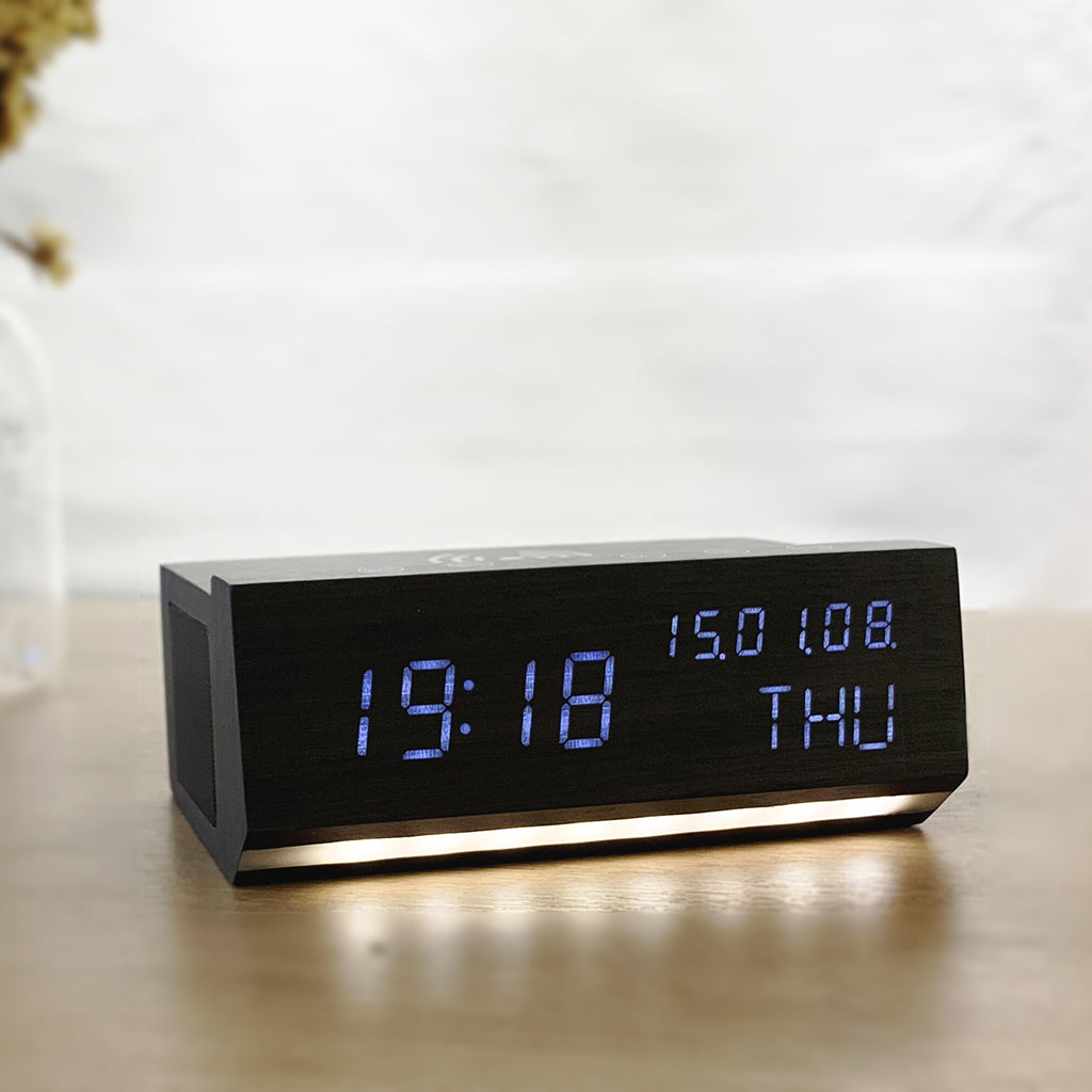 Persona Wireless Charging Wood Alarm Clock Alarm Clock - Tophatter Daily Deals