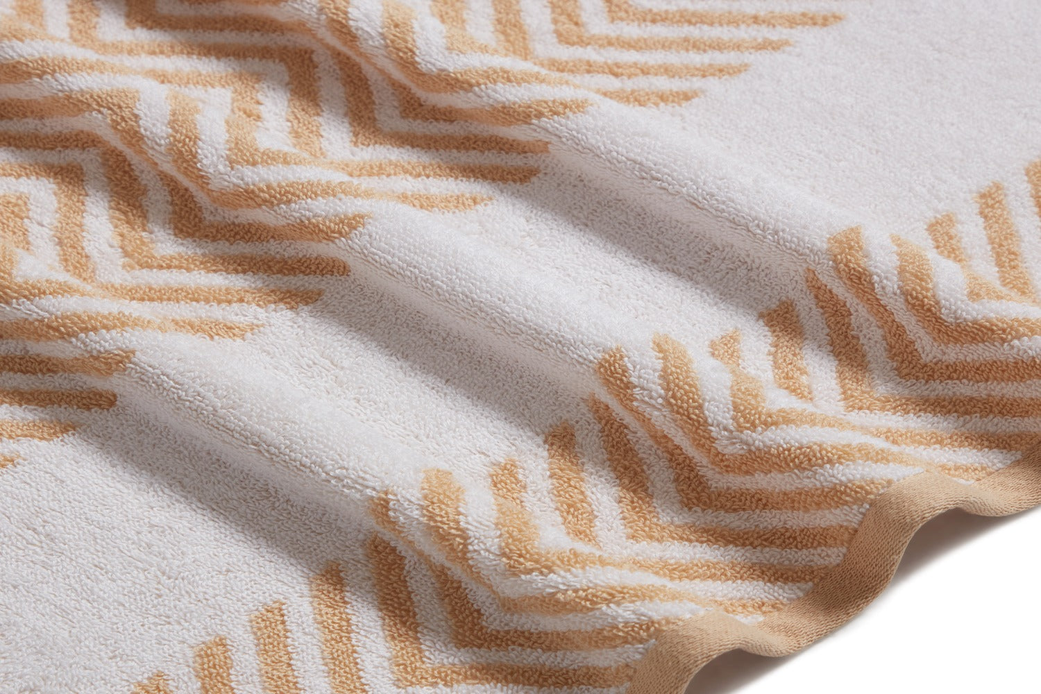 Kathy Ireland 6 Piece Chevron Jacquard Towel Set with Lets Dry Bath Towel - Tophatter Daily Deals