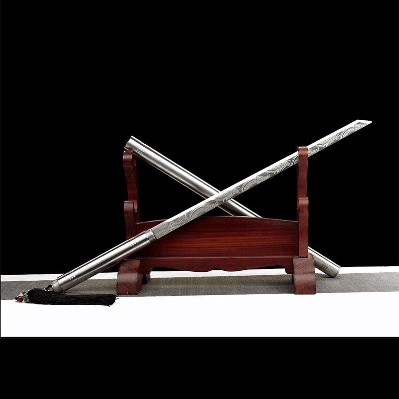Stick knife can be reversed - Tophatter Daily Deals