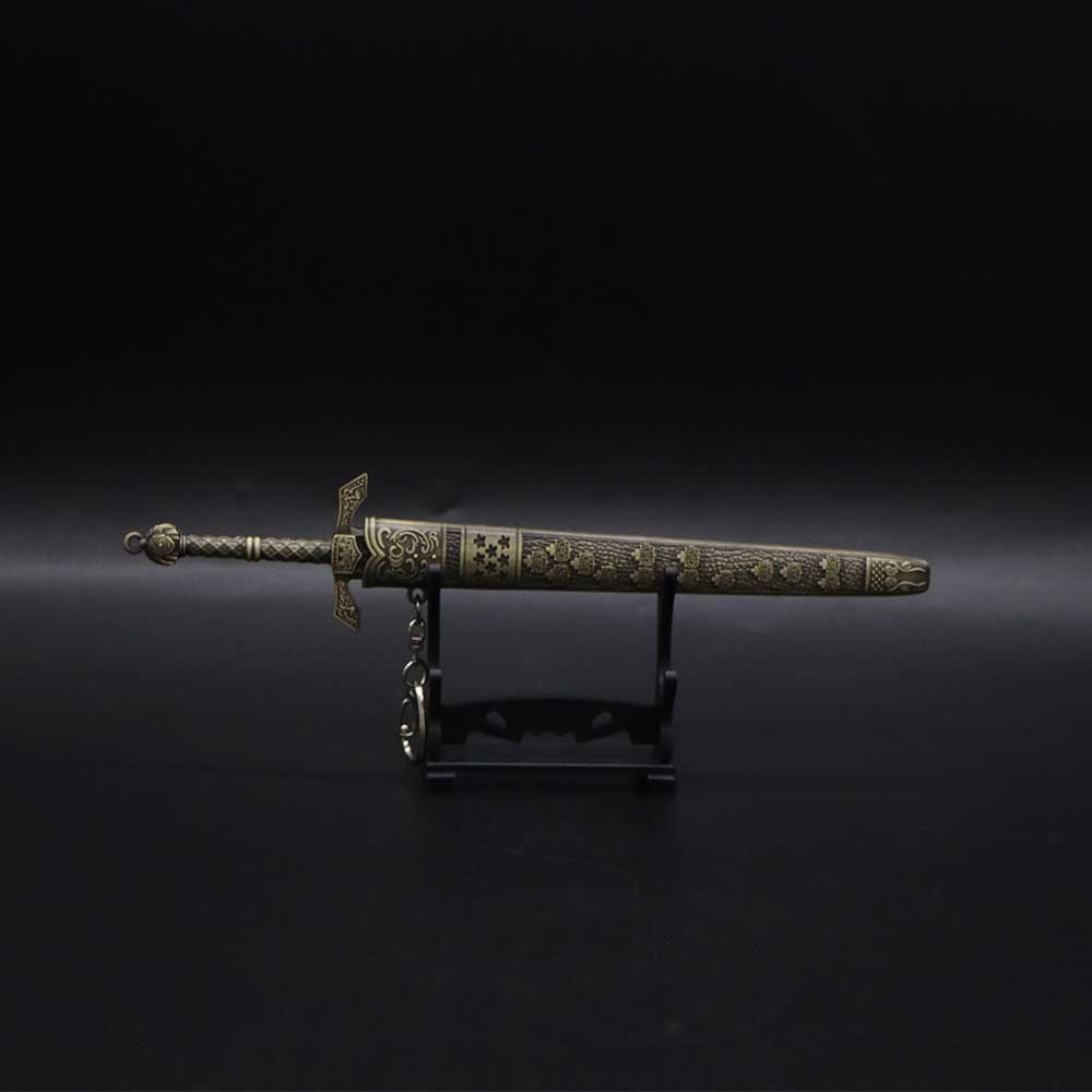 Giant Sword Of Exiled Knight - Tophatter Daily Deals