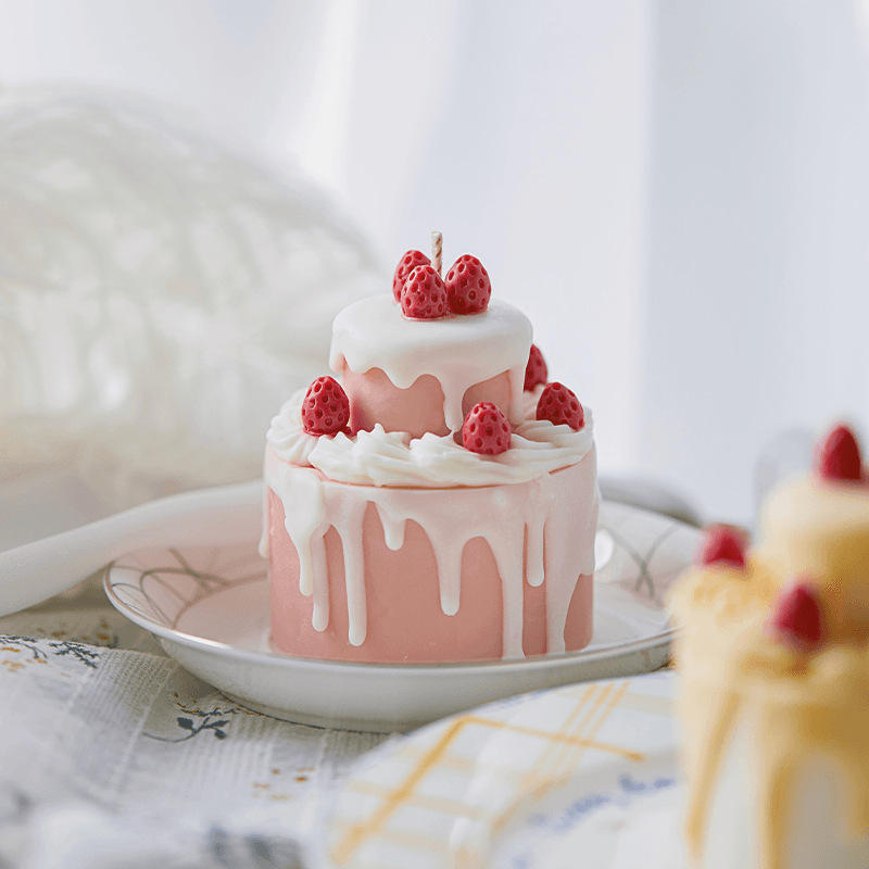 Cake Birthday Gift Aromatherapy Candle - Scented Soy Wax Decor Aromatherapy Candles - Tophatter Daily Deals