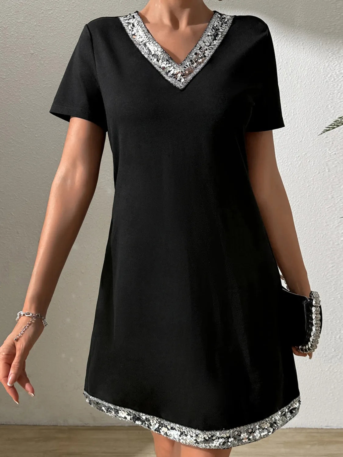 Sequin V-Neck Short Sleeve Mini Dress Casual Dresses - Tophatter Daily Deals