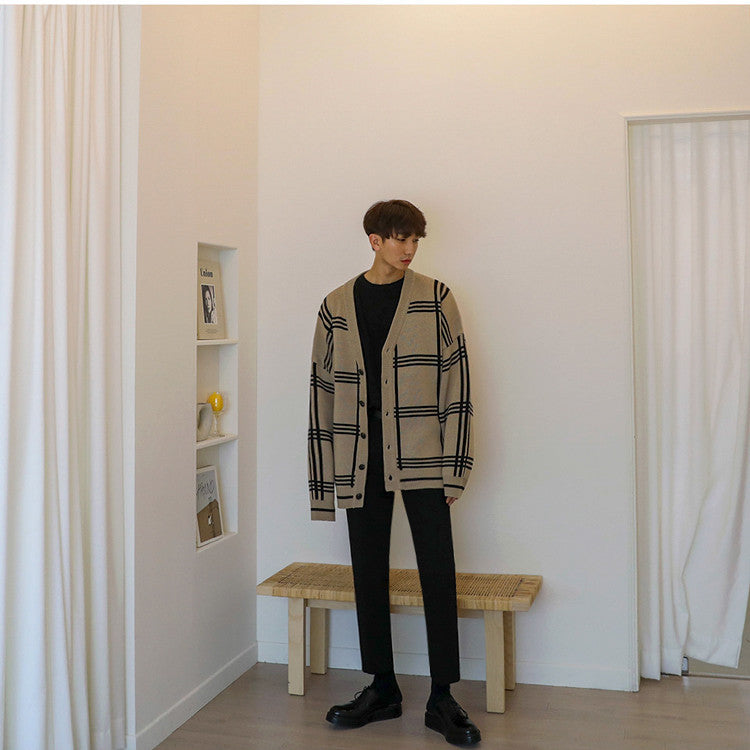 Oversized Men's Cardigan - V Neck Vinylon Knit, Street 3D Changing Face Moving Picture Frame - Tophatter Daily Deals