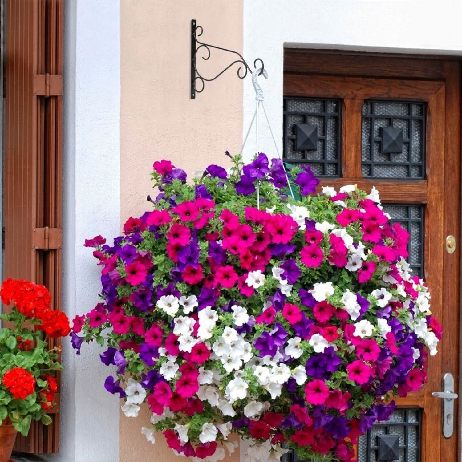 2-Piece: Iron Plant Hanging Bracket Plant Hanger Wall Hooks Garden & Patio - Tophatter Daily Deals