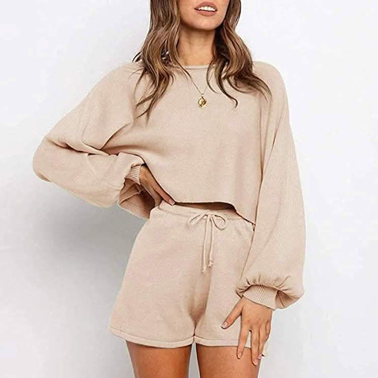 2-Piece: Knit Outfits Puff Sleeve Crop Top Shorts Set Sweater Sweatsuit Women's Loungewear - Tophatter Daily Deals