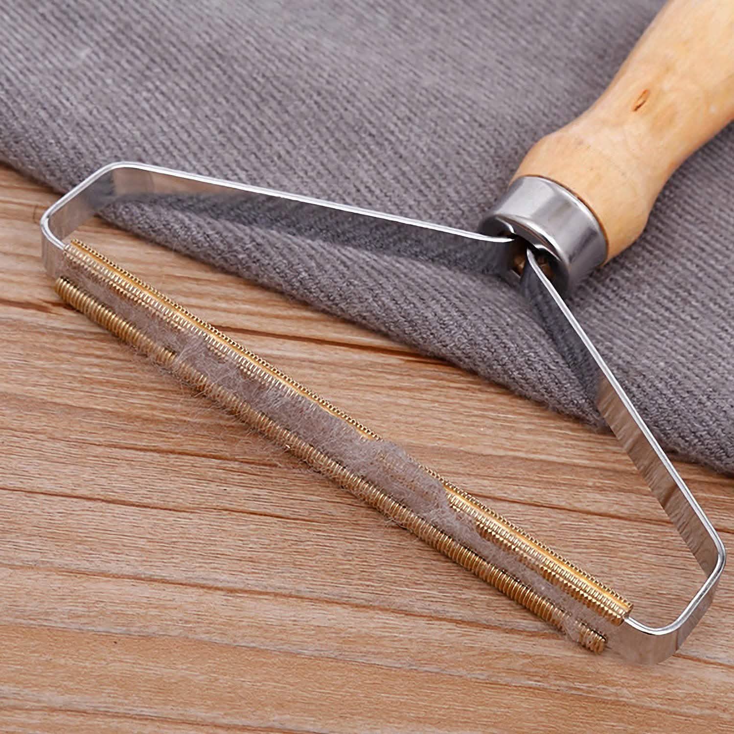 2-Piece: Portable Reusable Double Sided Lint Remover Travel Household Appliances - Tophatter Daily Deals