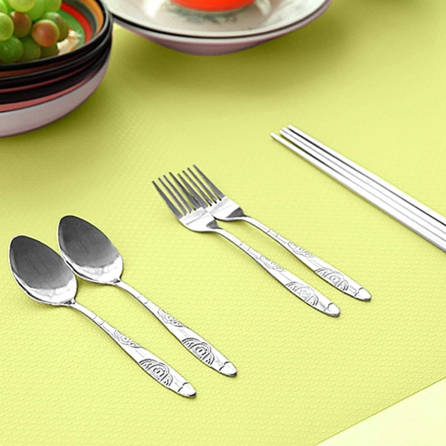 2-Pieces: Easy Clean Fridge Pads Kitchen Storage - Tophatter Daily Deals