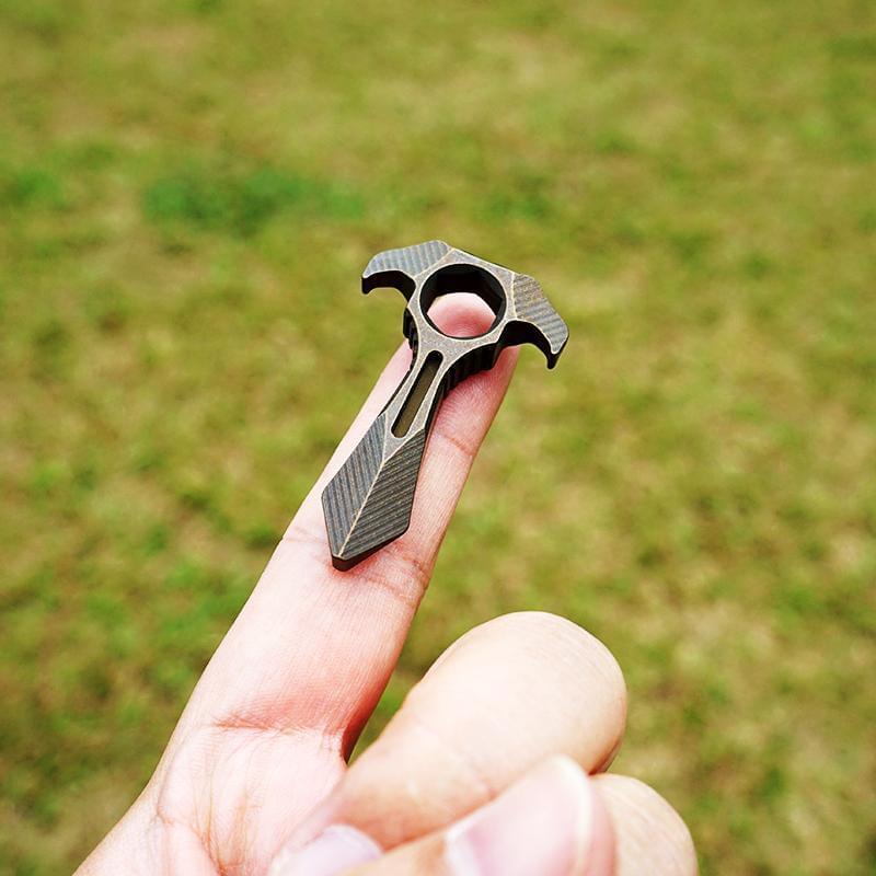 2019 Krypton EDC Keychain Tools Brass Knuckles - Tophatter Daily Deals