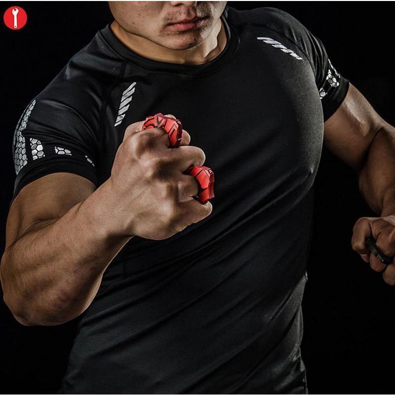 2019 Ultra-light G10 Material Seahorse Three Finger Spiked Brass Knuckles Brass Knuckles - Tophatter Daily Deals