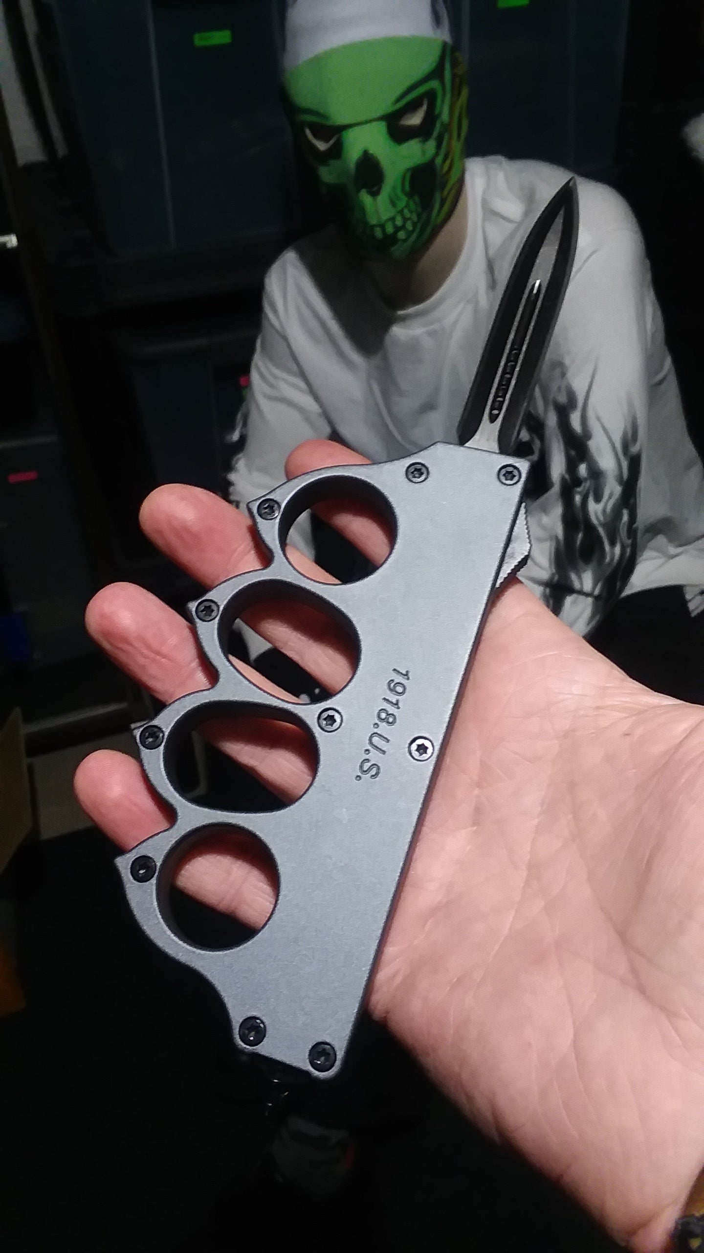 Knuckle OTF Trench Knife US 1918 Auto Switchblade D/A Dagger - Grey Knife-OTF - Tophatter Daily Deals