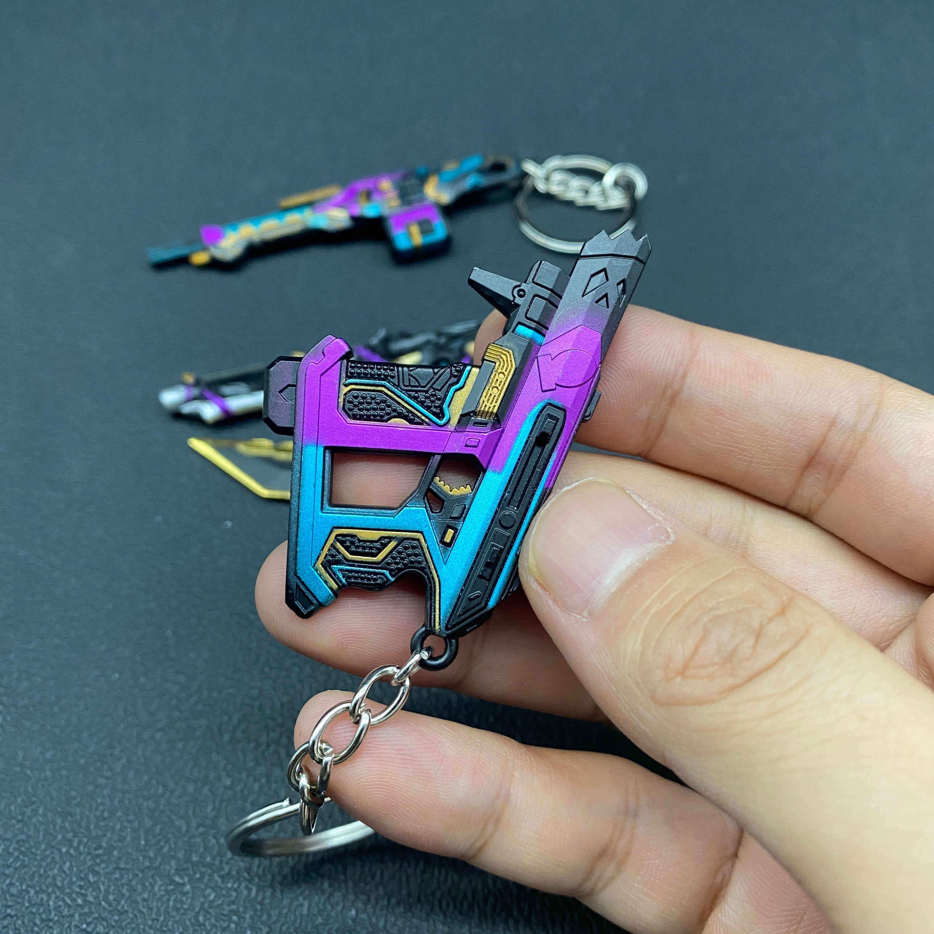 Metal Game Weapon Gun Dagger Keychain With Gift Box - Tophatter Daily Deals