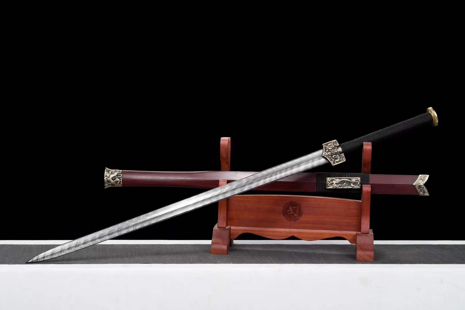 Tile-patterned Celestial Beast Han Sword - Tophatter Daily Deals