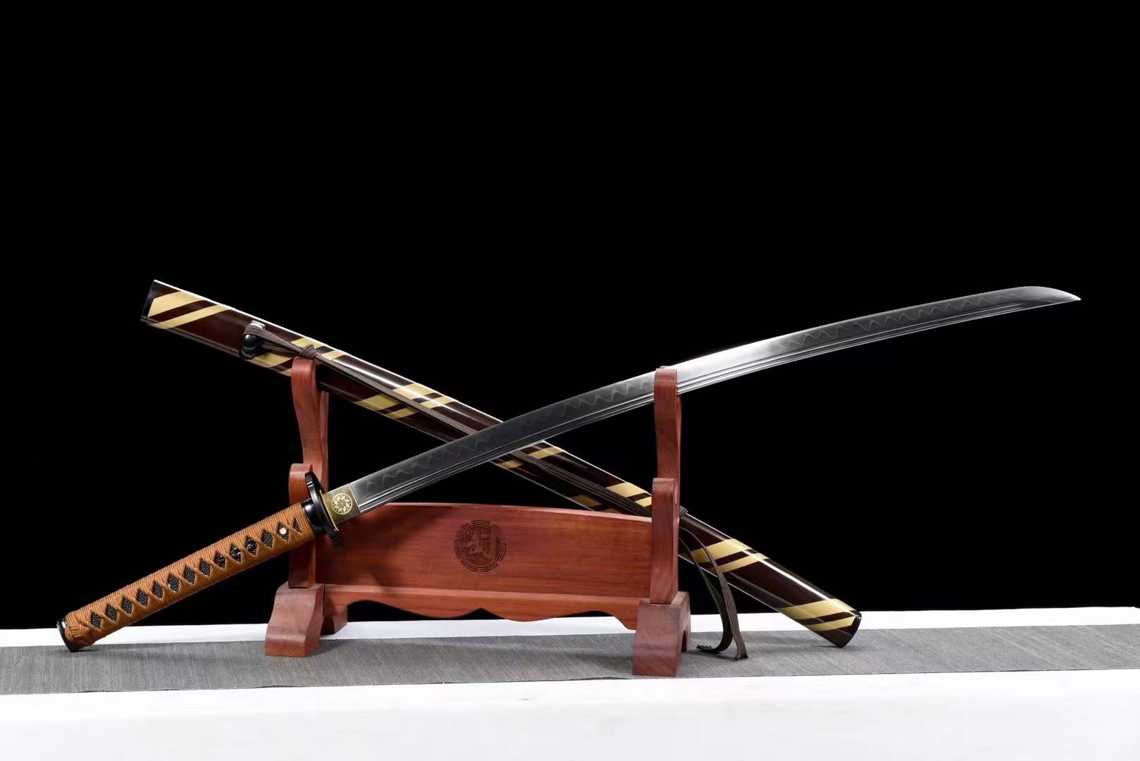 Hand Forged Japanese Samurai Katana Nightfall 曙光 - Tophatter Daily Deals
