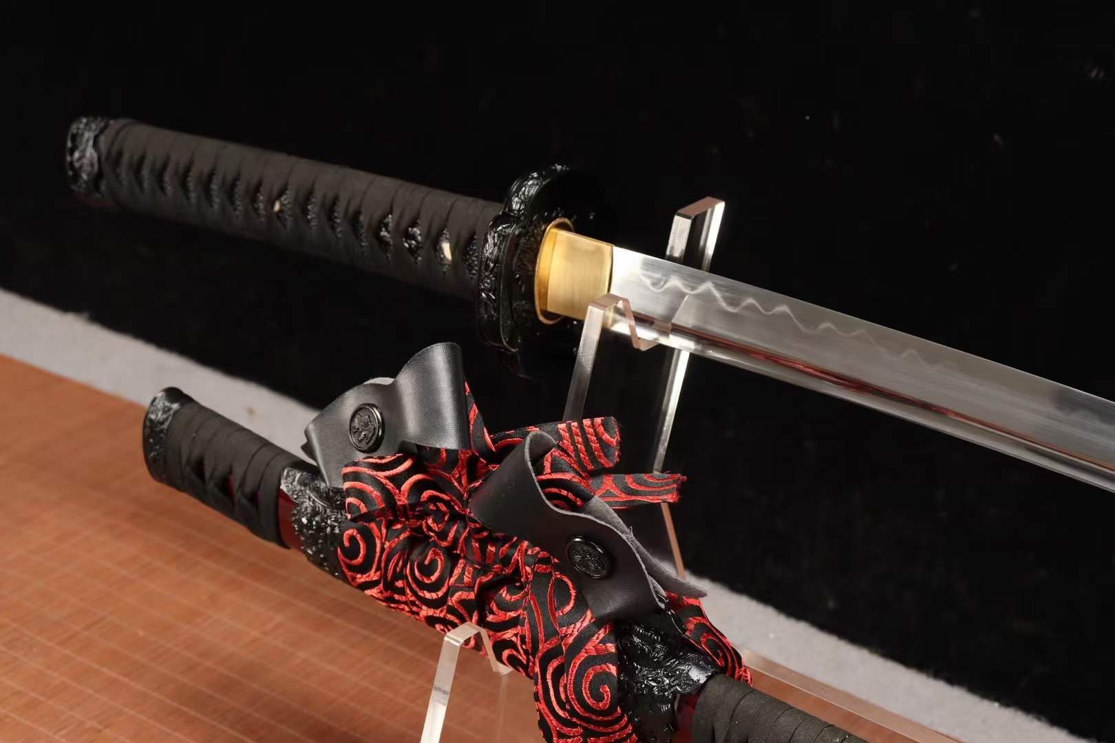 Handmade Japanese Tachi Odachi Crimson Lion - Tophatter Daily Deals