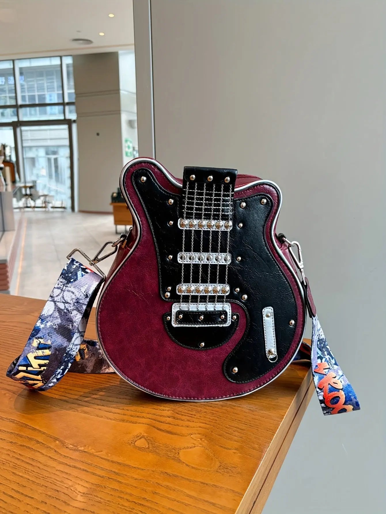 2025 Niche Guitar Shaped Y2K Style Bag, Novelty Crossbody Bag, Rivets Decor Trendy Shoulder Bag - Tophatter Daily Deals