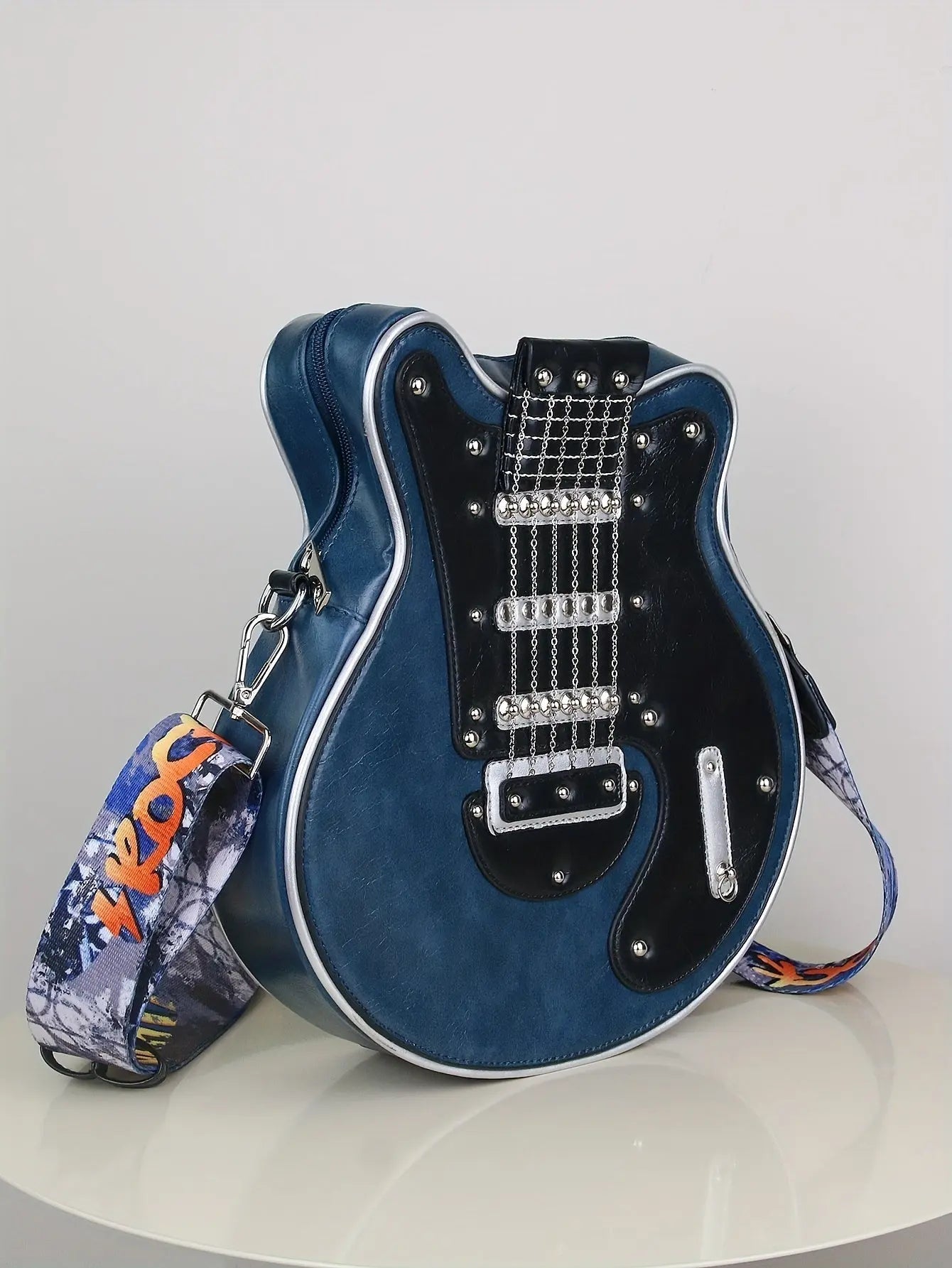 2025 Niche Guitar Shaped Y2K Style Bag, Novelty Crossbody Bag, Rivets Decor Trendy Shoulder Bag - Tophatter Daily Deals