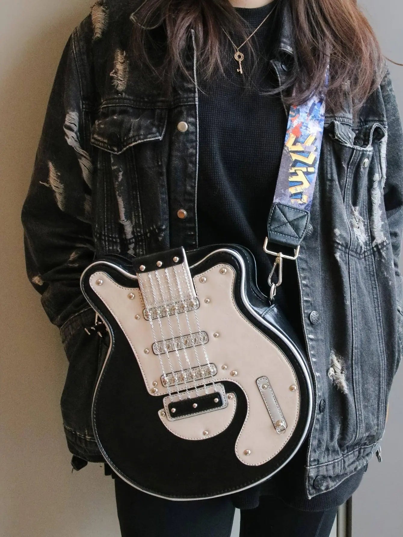 2025 Niche Guitar Shaped Y2K Style Bag, Novelty Crossbody Bag, Rivets Decor Trendy Shoulder Bag - Tophatter Daily Deals