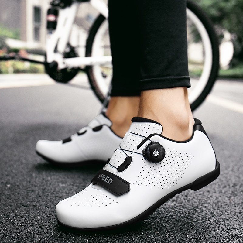 Bicycle riding shoes 0 - Tophatter Daily Deals