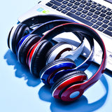 Bluetooth headset 5.0 0 - Tophatter Daily Deals