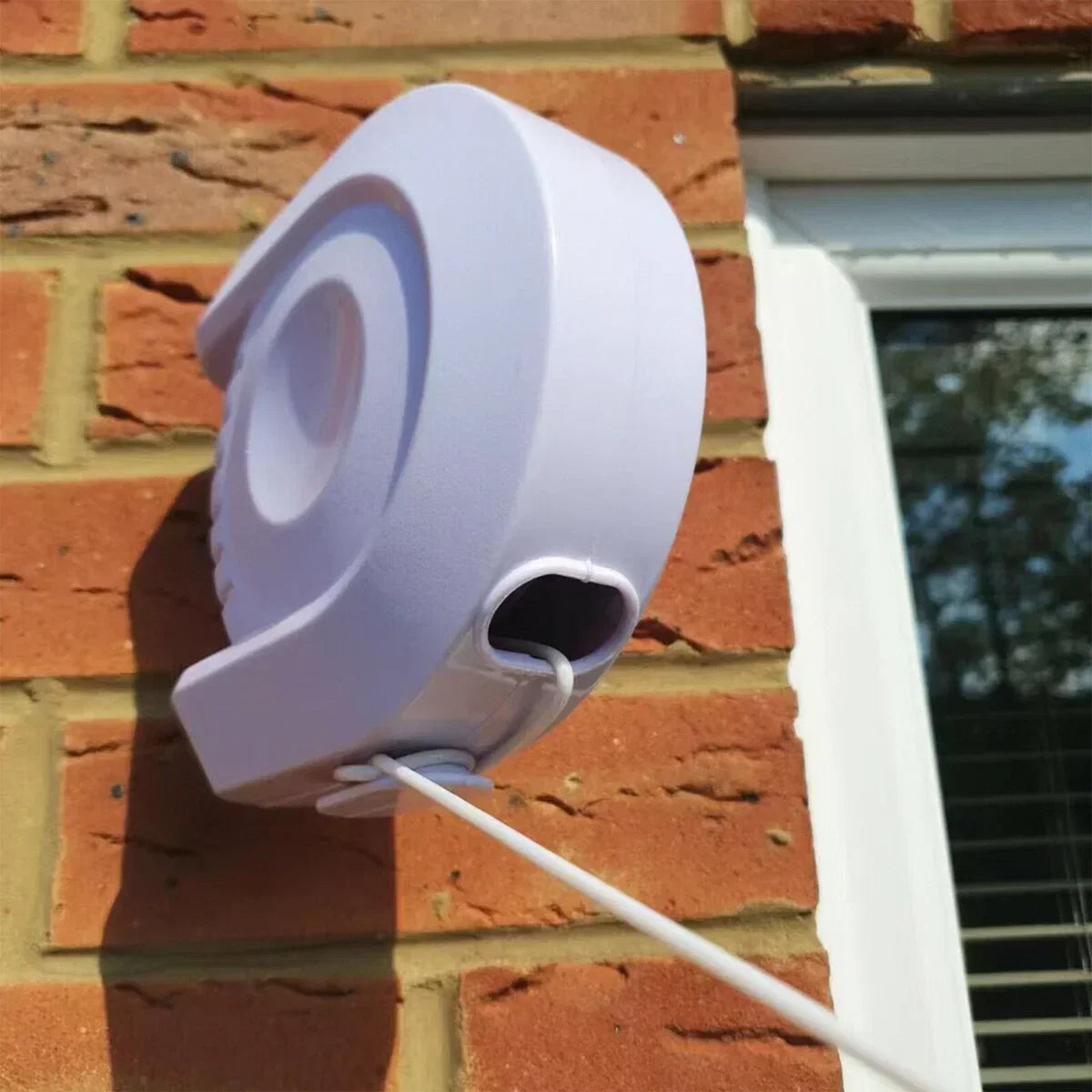 40 Foot Retractable Clothesline – Tophatter's Inc.