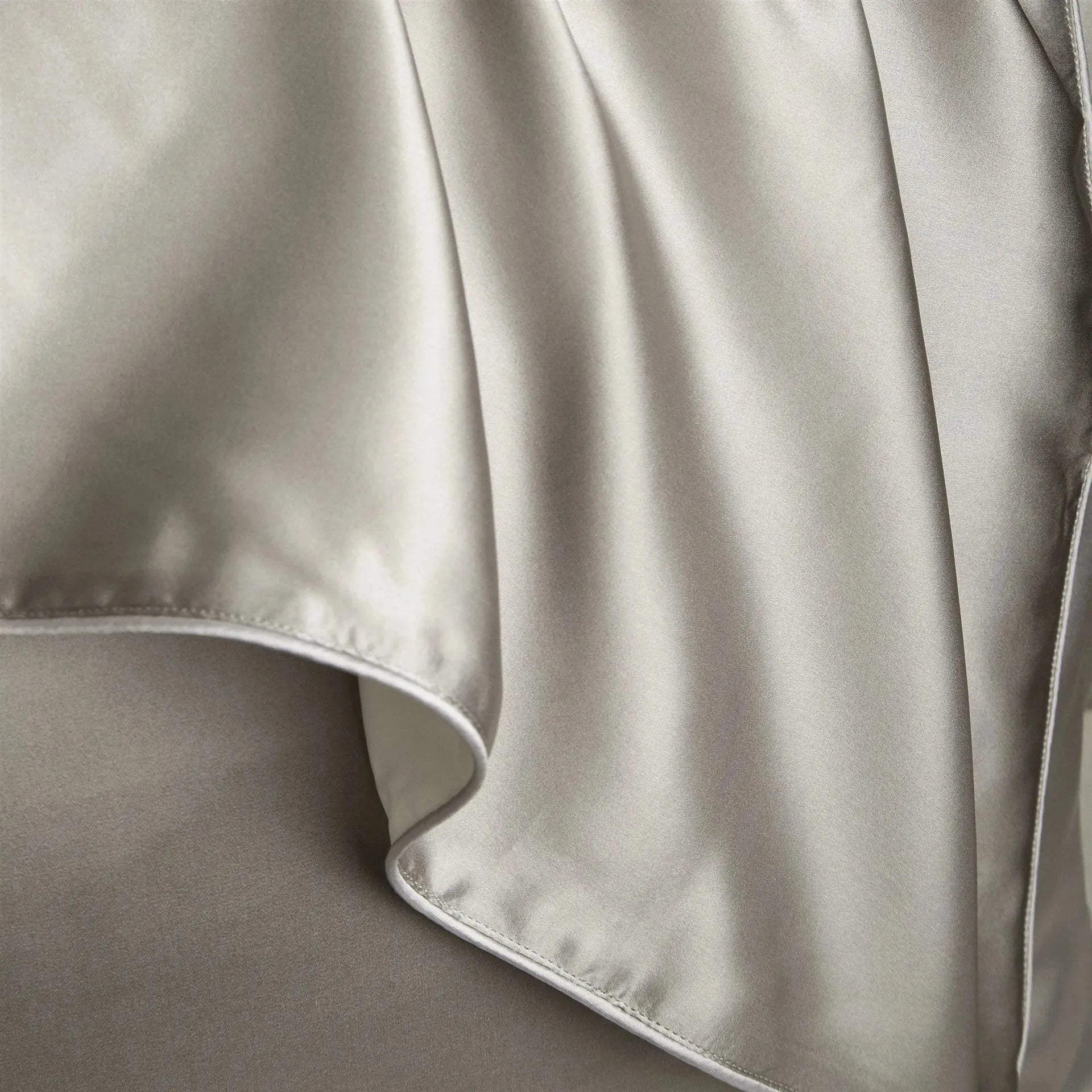 Silk Pillow Case Pure Silk Pillowcase Real Silk Pillowcase Natural Silk Pillowcase Humidifier - Tophatter Daily Deals