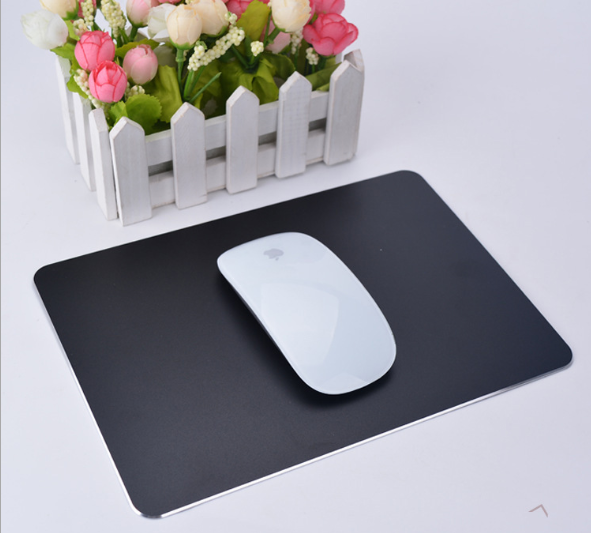 Alloy mouse pad Black 0 - Tophatter Daily Deals