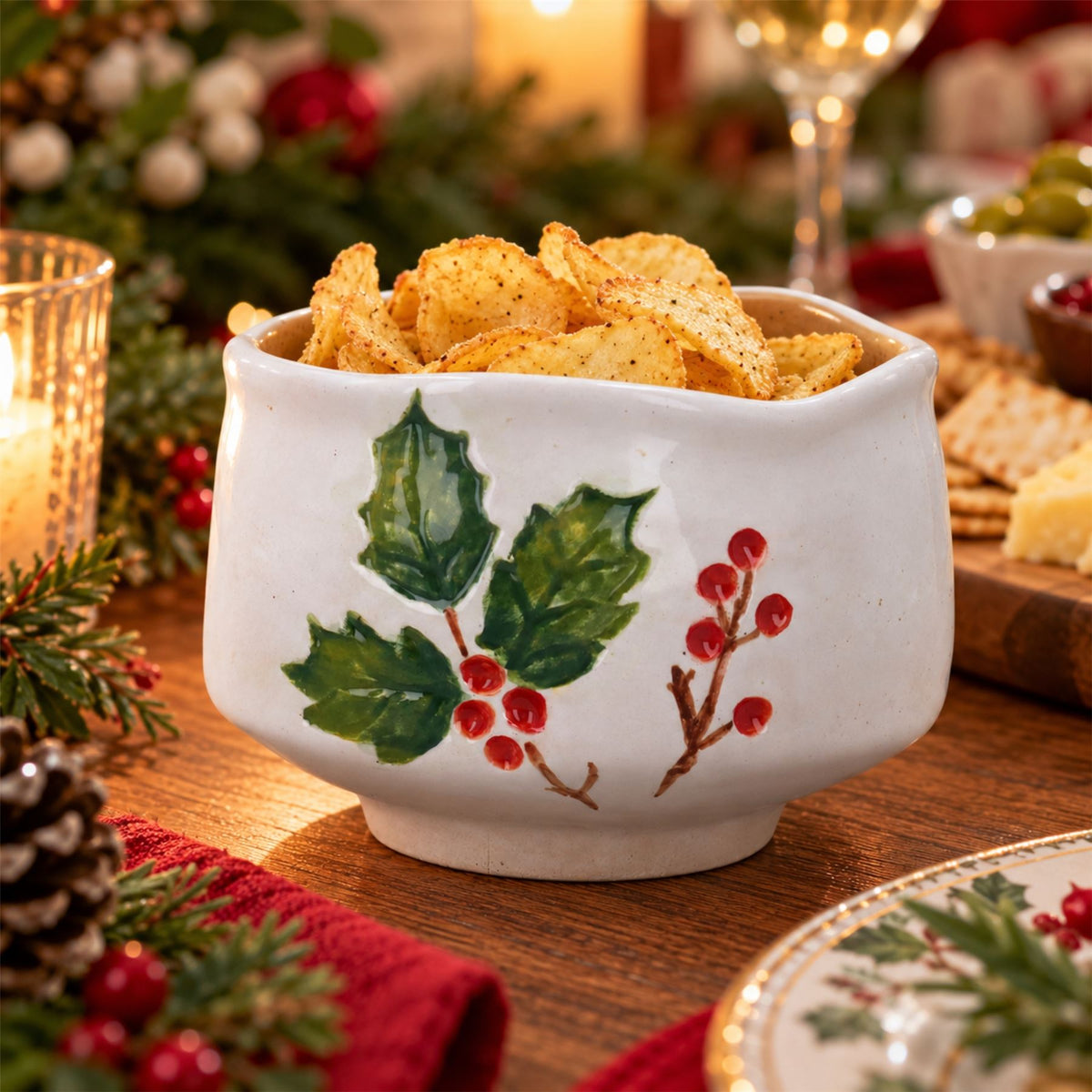Holly & Berries Christmas Serving Bowl, Gisela Graham Ceramic 12.5cm Bowl - Tophatter Daily Deals