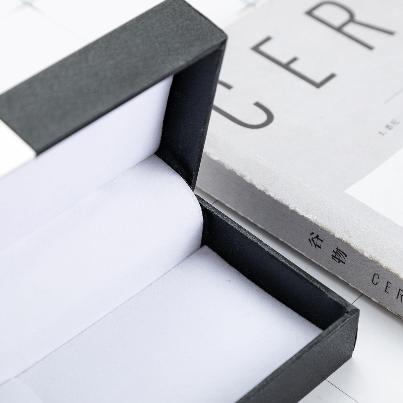 Business Flip Aluminum Sheet Gift Pen Box Gift 0 - Tophatter Daily Deals