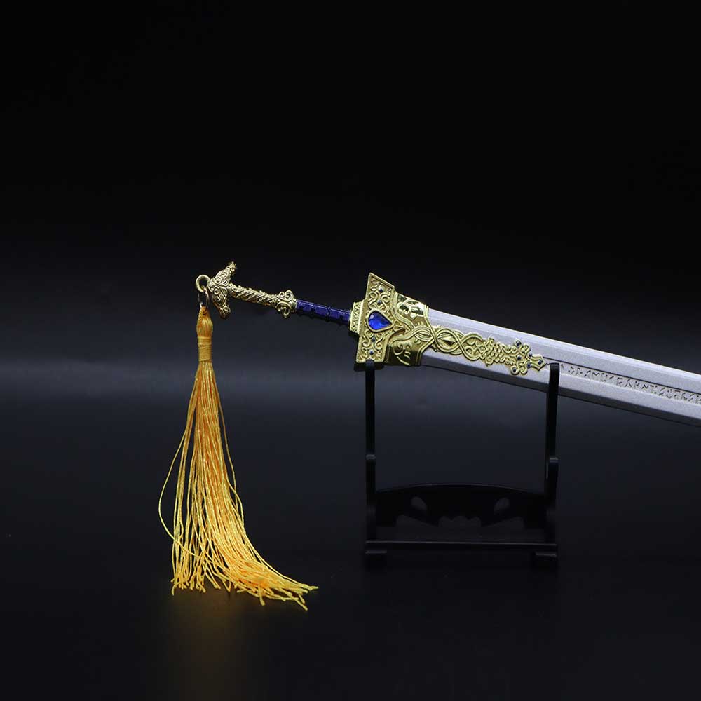 Royal Giant Sword - Tophatter Daily Deals