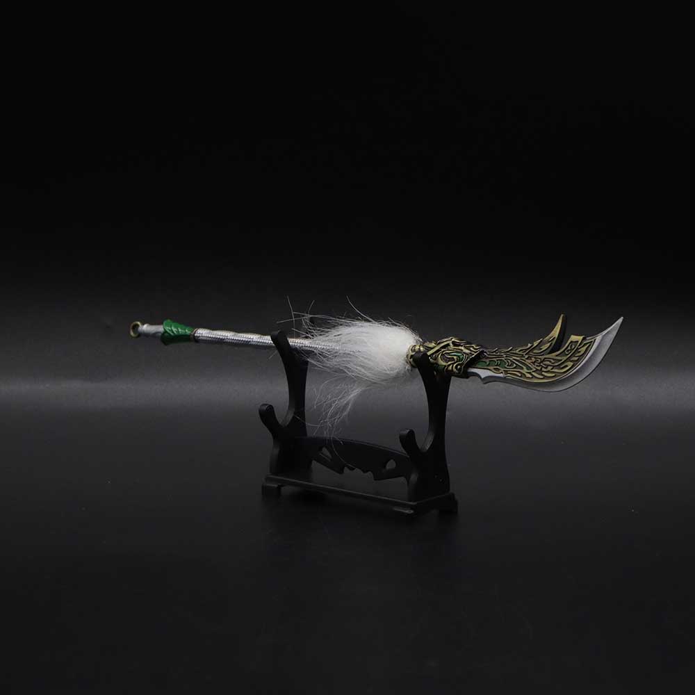 Divine Dragon Yanyue Blade - Tophatter Daily Deals