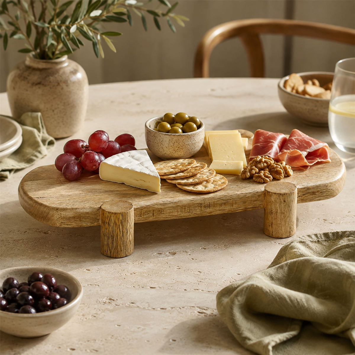 Mango Wood Serving Platter, Natural Raised Cheese Board with Feet 35 x 18 cm Serving Board - Tophatter Daily Deals