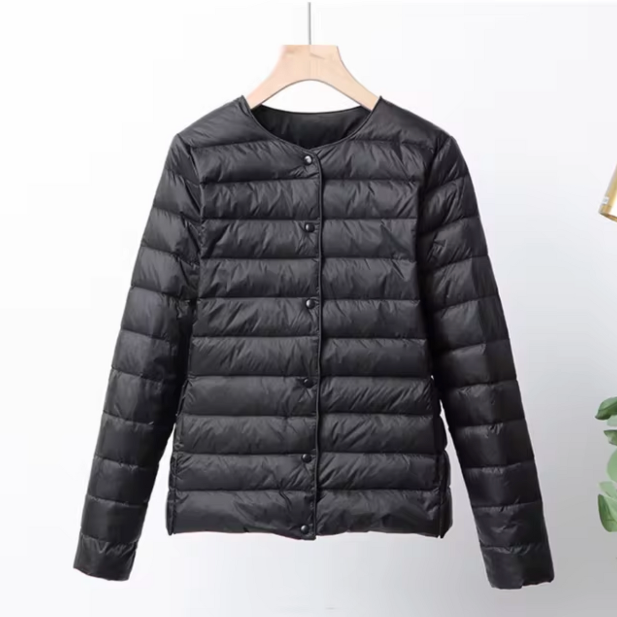Lightweight Flattering Womens Down Jacket - Short Quilted Black - Tophatter Daily Deals