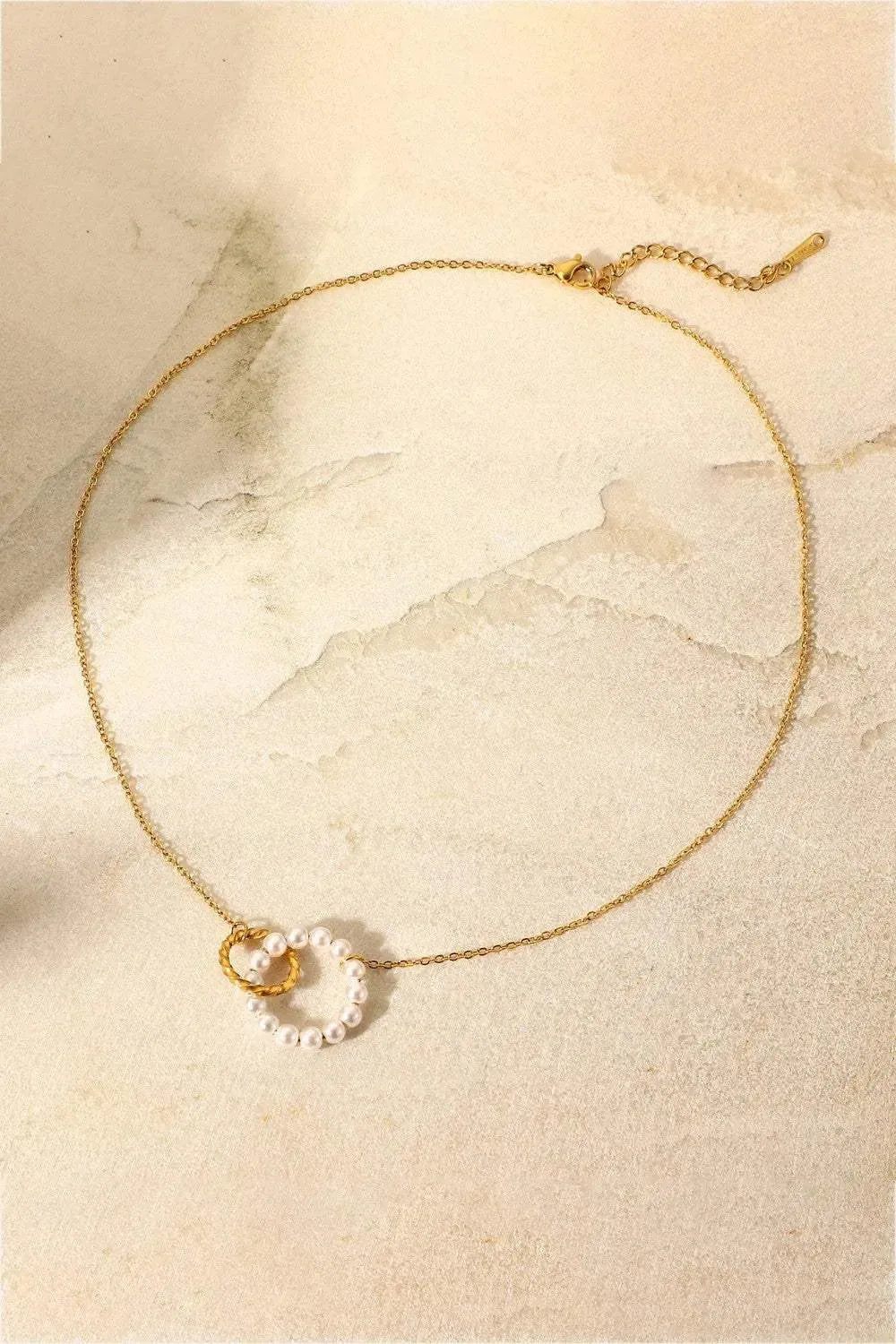 Pearl Hoop Link Pendant Necklace Necklaces - Tophatter Daily Deals