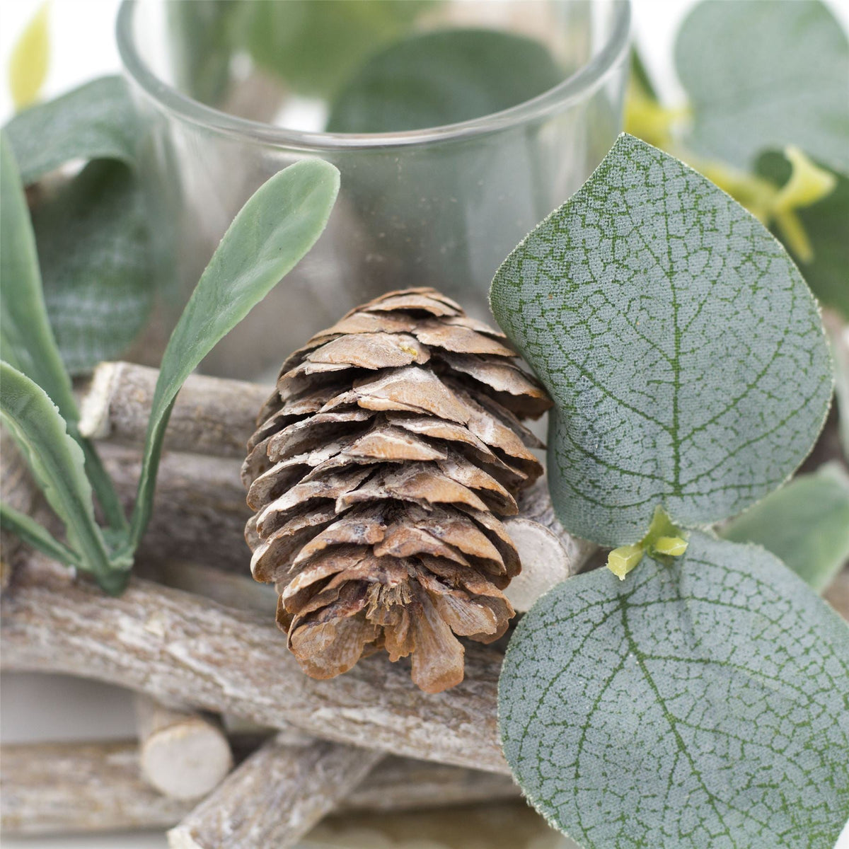 13cm Alpine Sage Christmas Tealight Candle Holder | Christmas Wreath Tea Light Holder | Christmas Candle Centerpiece Candle Holder - Tophatter Daily Deals