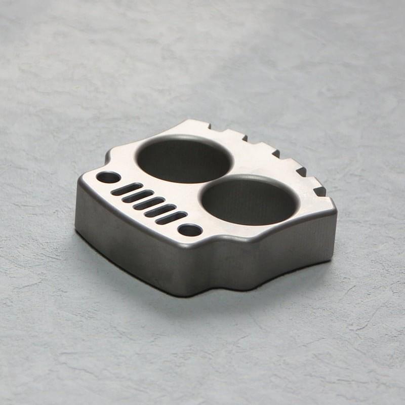 2023 NEW Two Finger EDC Knuckle Brass Knuckles - Tophatter Daily Deals