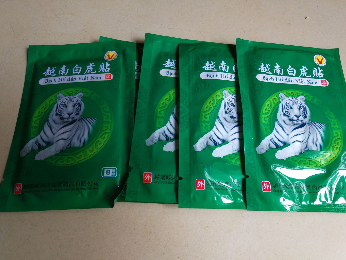 8pcs White Tiger Balm Chinese Herbs Medical Plasters For Joint Pain Back Neck Curative Plaster knee pads for arthritis G07002 0 - Tophatter Daily Deals