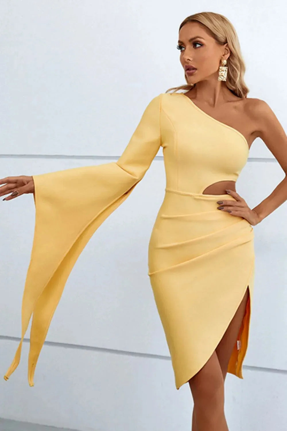 Cutout Split Flare Sleeve One-Shoulder Dress Cocktail Dresses - Tophatter Daily Deals