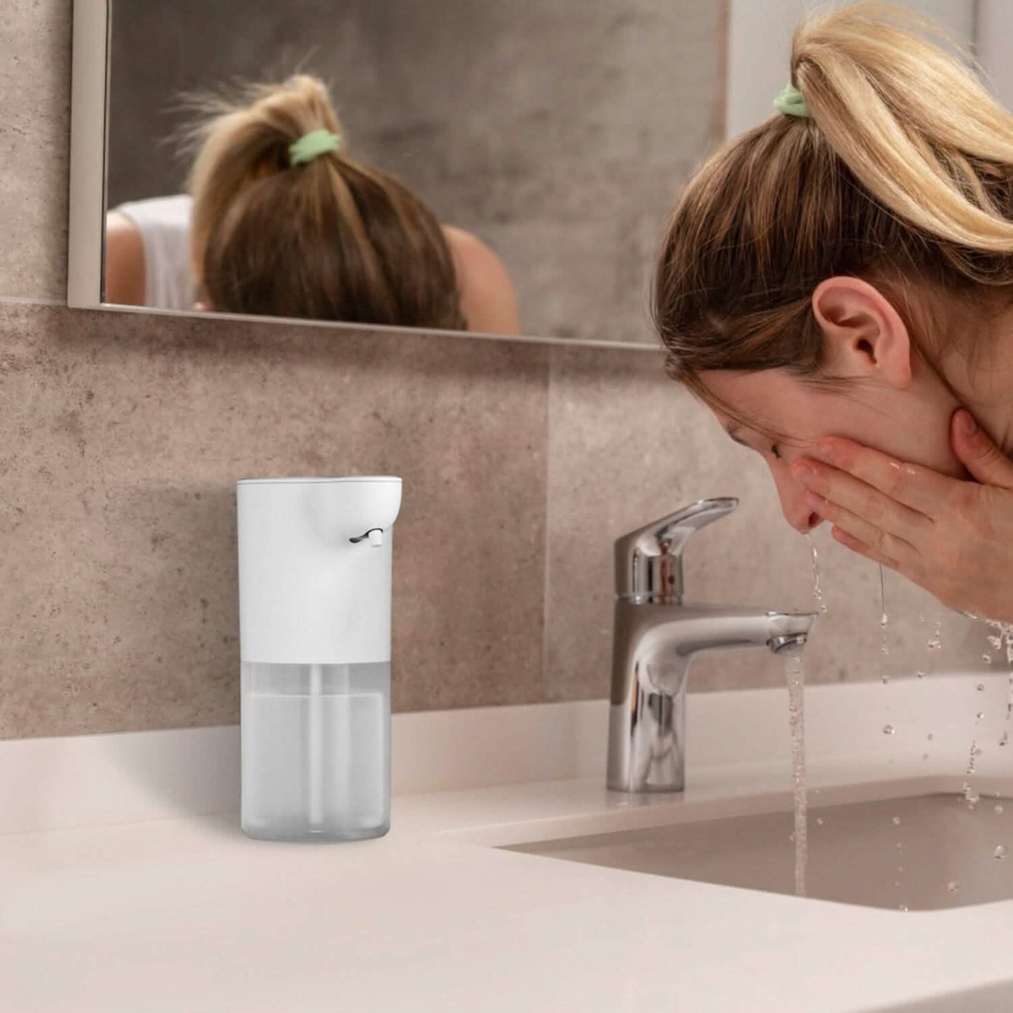 350ml Automatic Foam Soap Dispenser Rechargeable Touchless Bath - Tophatter Daily Deals