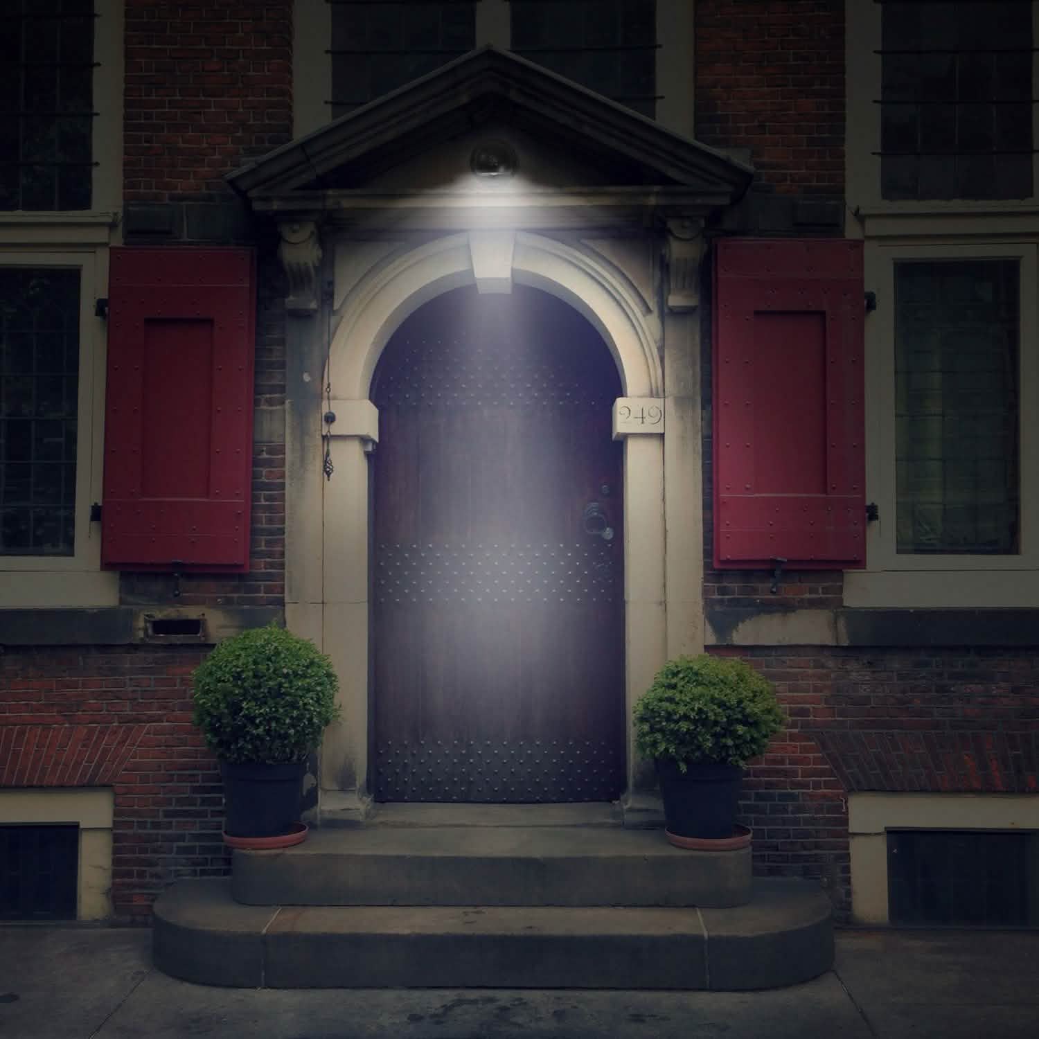 360¬∞ LED Light Sensor Cordless Night Lamps Outdoor Lighting - Tophatter Daily Deals