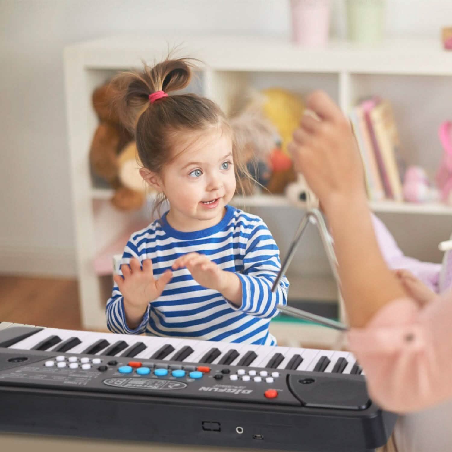 37 Keys Digital Music Electronic Keyboard Instrument with Microphone Toys & Games - Tophatter Daily Deals