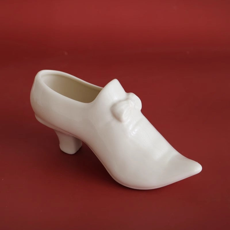 High Heel Ceramic Vase High heels - Tophatter Daily Deals