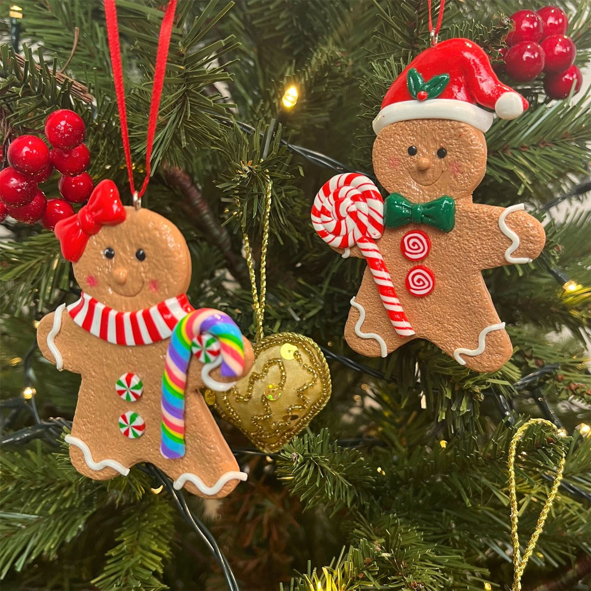 Gingerbread Cookie Christmas Bauble | Christmas Tree Hanging Decoration - 10cm Baubles - Tophatter Daily Deals