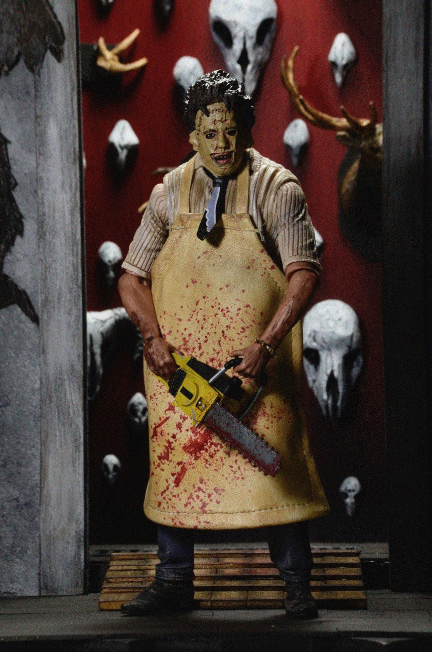 The Texas Chainsaw Massacre – Ultimate Leatherface 40th Anniversary Action Figure Action Figure - Tophatter Daily Deals