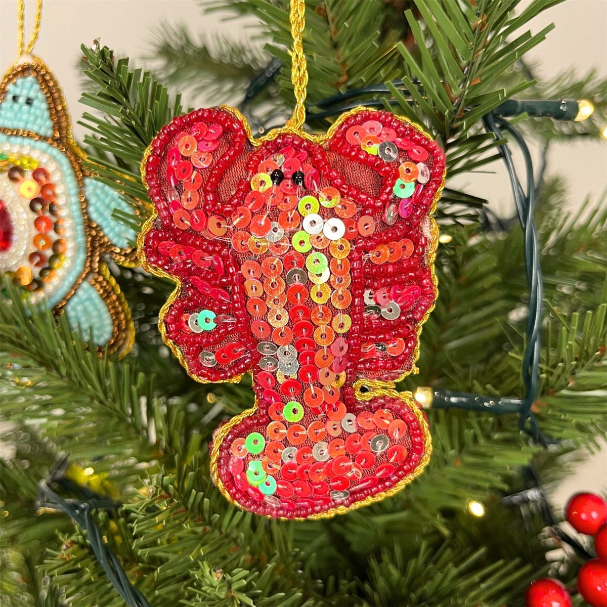 Christmas Tree Beaded Lobster Bauble | Christmas Tree Hanging Ornament - 10cm Baubles - Tophatter Daily Deals