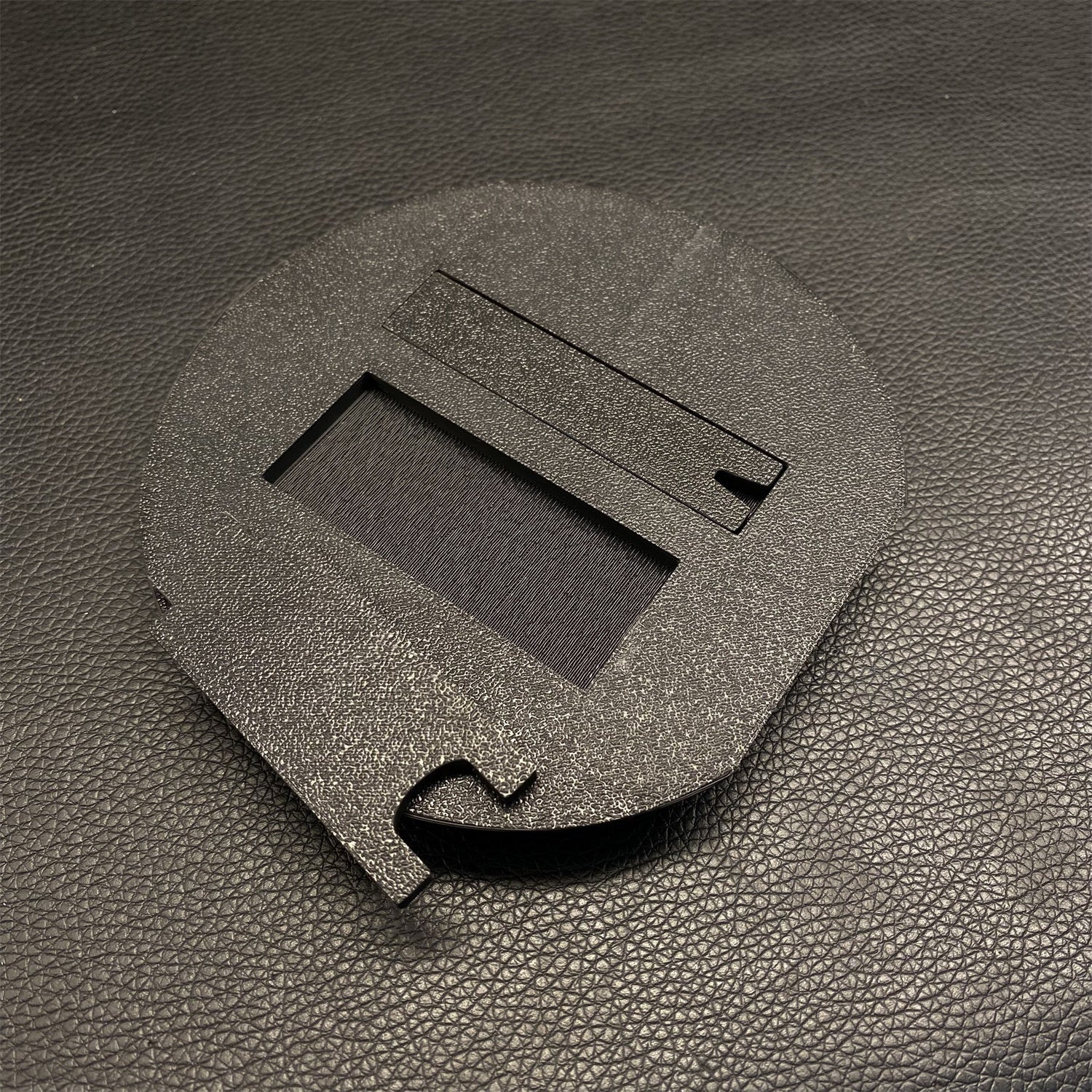 Re8 Chris Karambit 3D Printing Display Holder - Tophatter Daily Deals