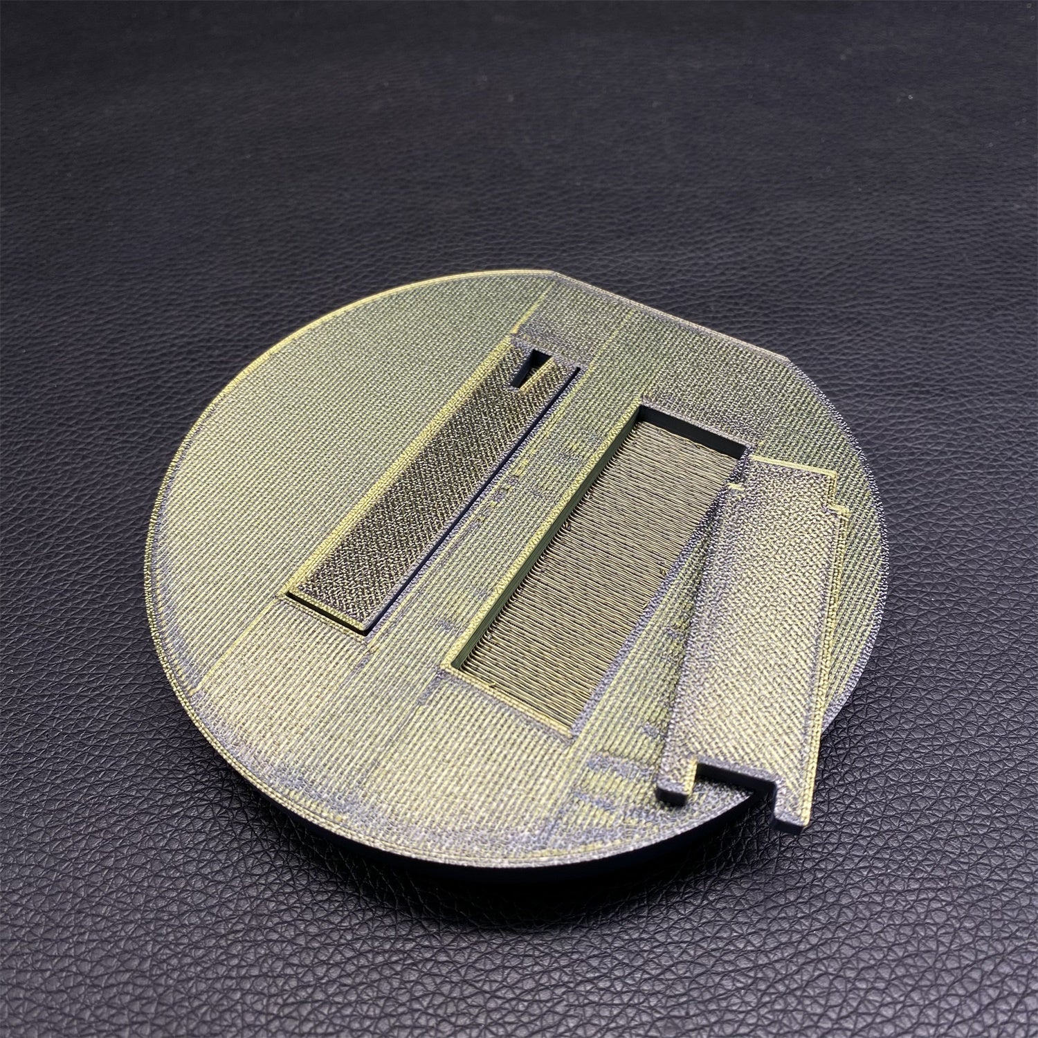 Octane Heirloom 3D Printed Display Holder With Fade Effect - Tophatter Daily Deals