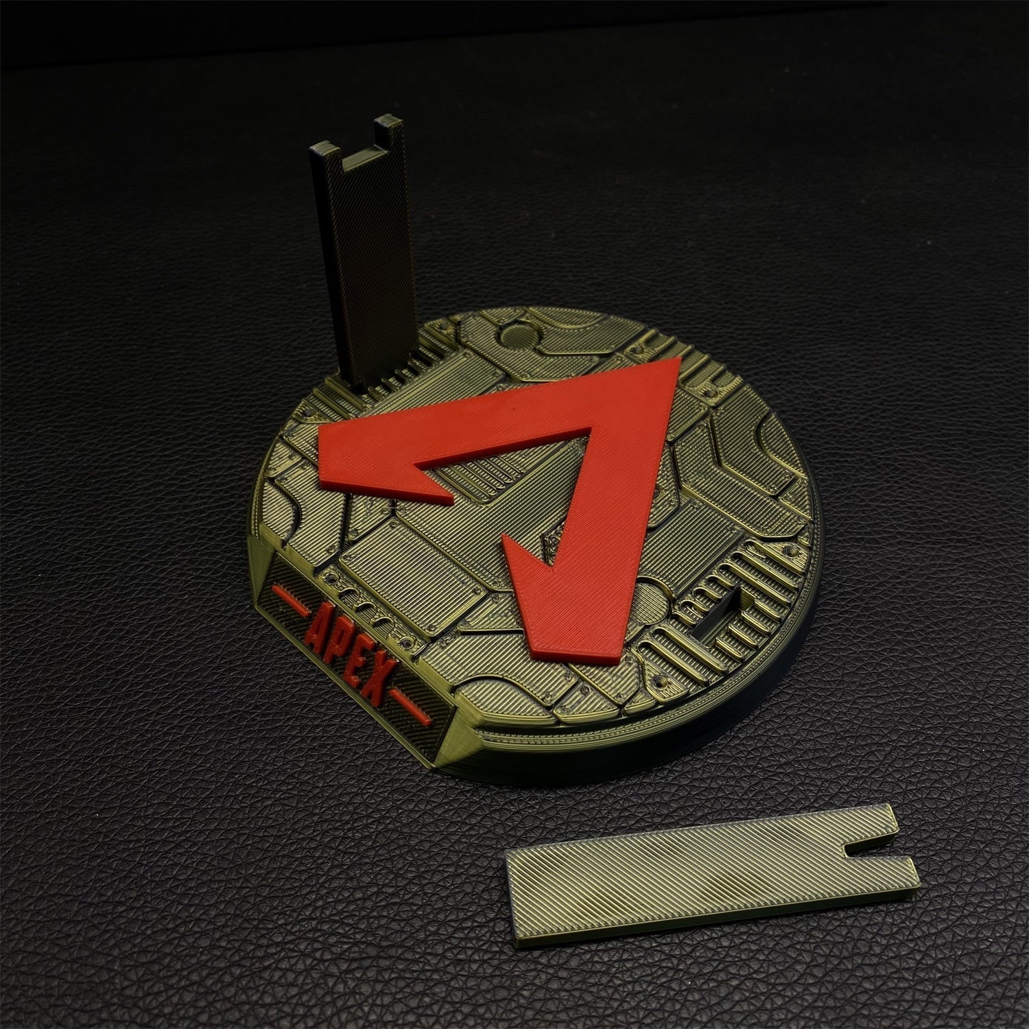 Octane Heirloom 3D Printed Display Holder With Fade Effect - Tophatter Daily Deals