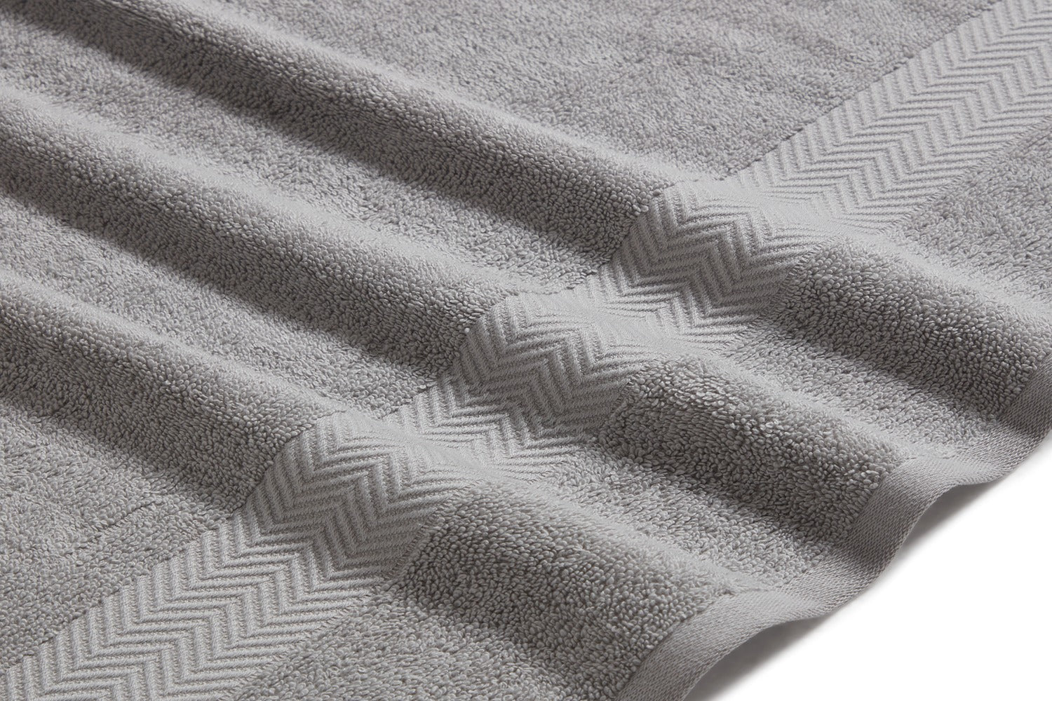 Kathy Ireland 6 Piece Chevron Jacquard Towel Set with Lets Dry Bath Towel - Tophatter Daily Deals