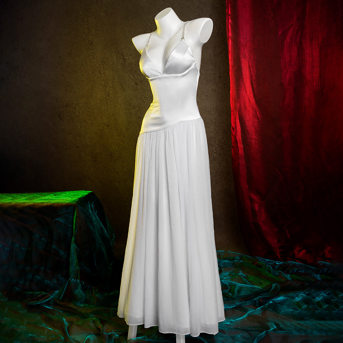 Joker: Folie à Deux Harley Quinn White Dress Cosplay Costume Costume - Tophatter Daily Deals