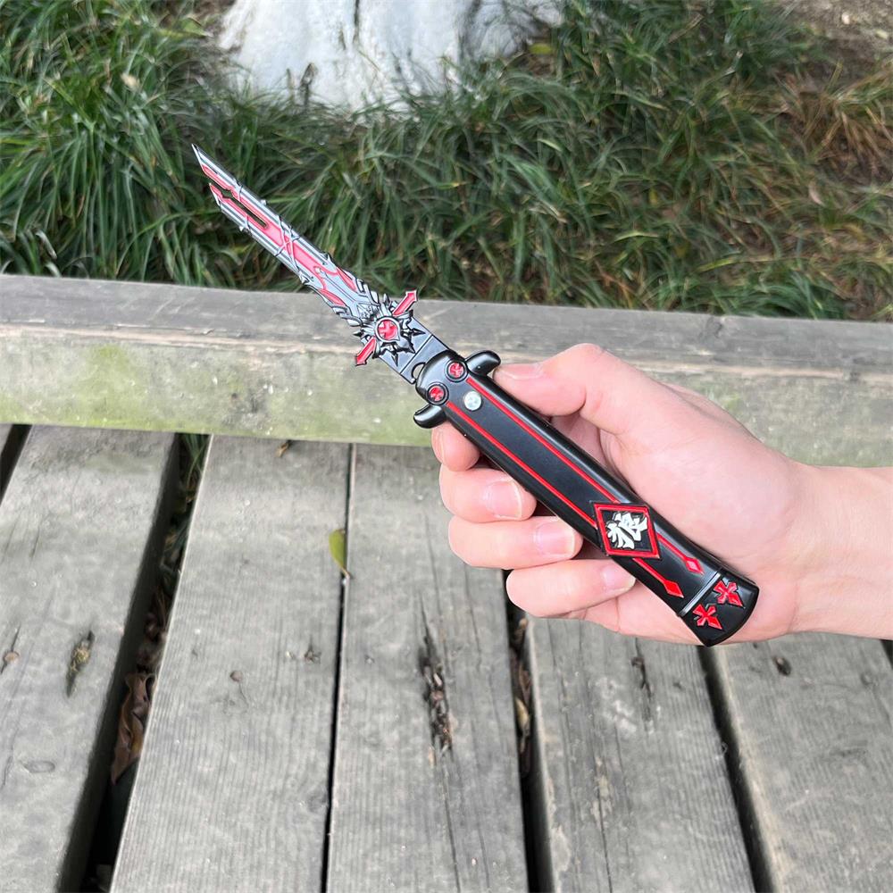 Metal Display Model Cool Collective Wolf's Gravestone - Tophatter Daily Deals